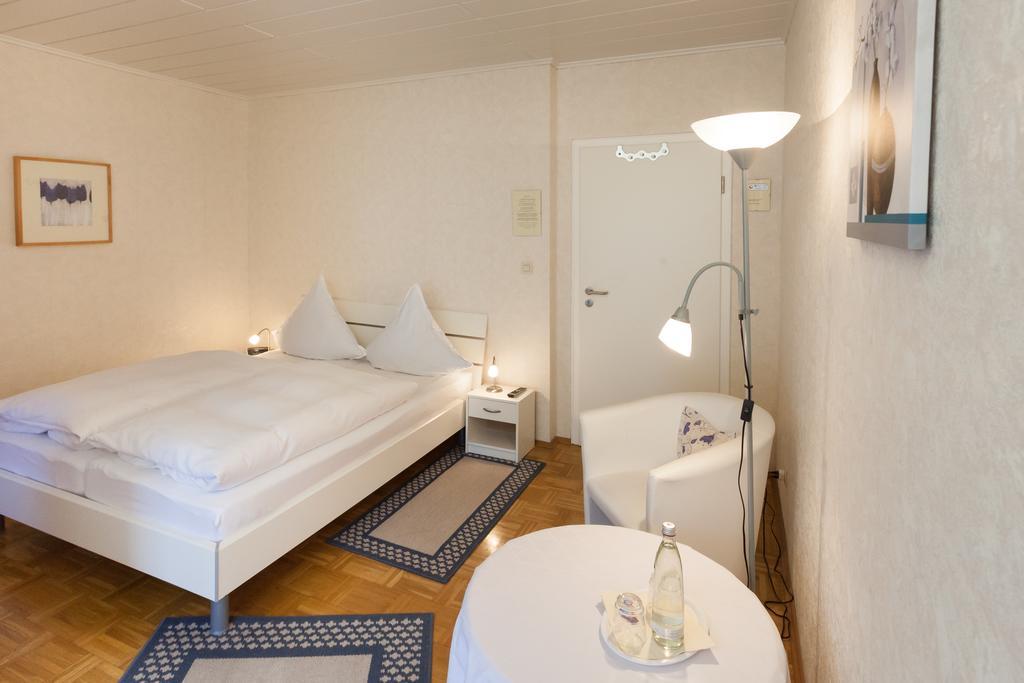 ホテルHaus Kesper-Brunen ヴィリンゲン 部屋 写真